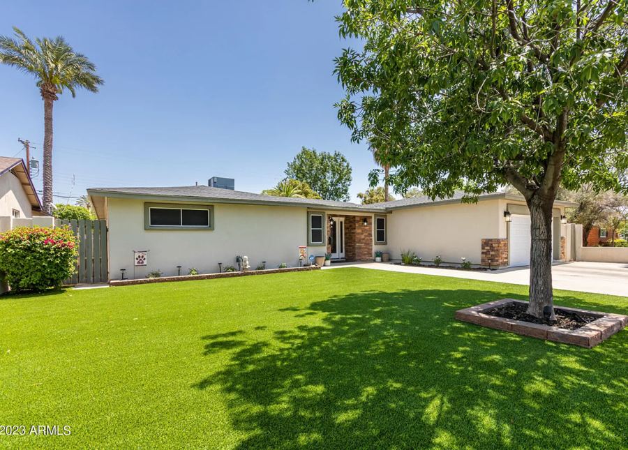 Renovated single-story home with new lawn in Phoenix, Arizona